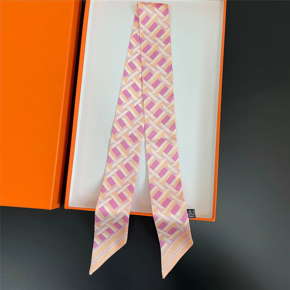 
                  
                    Checkered Twill Silk Scarf - Gentevra
                  
                