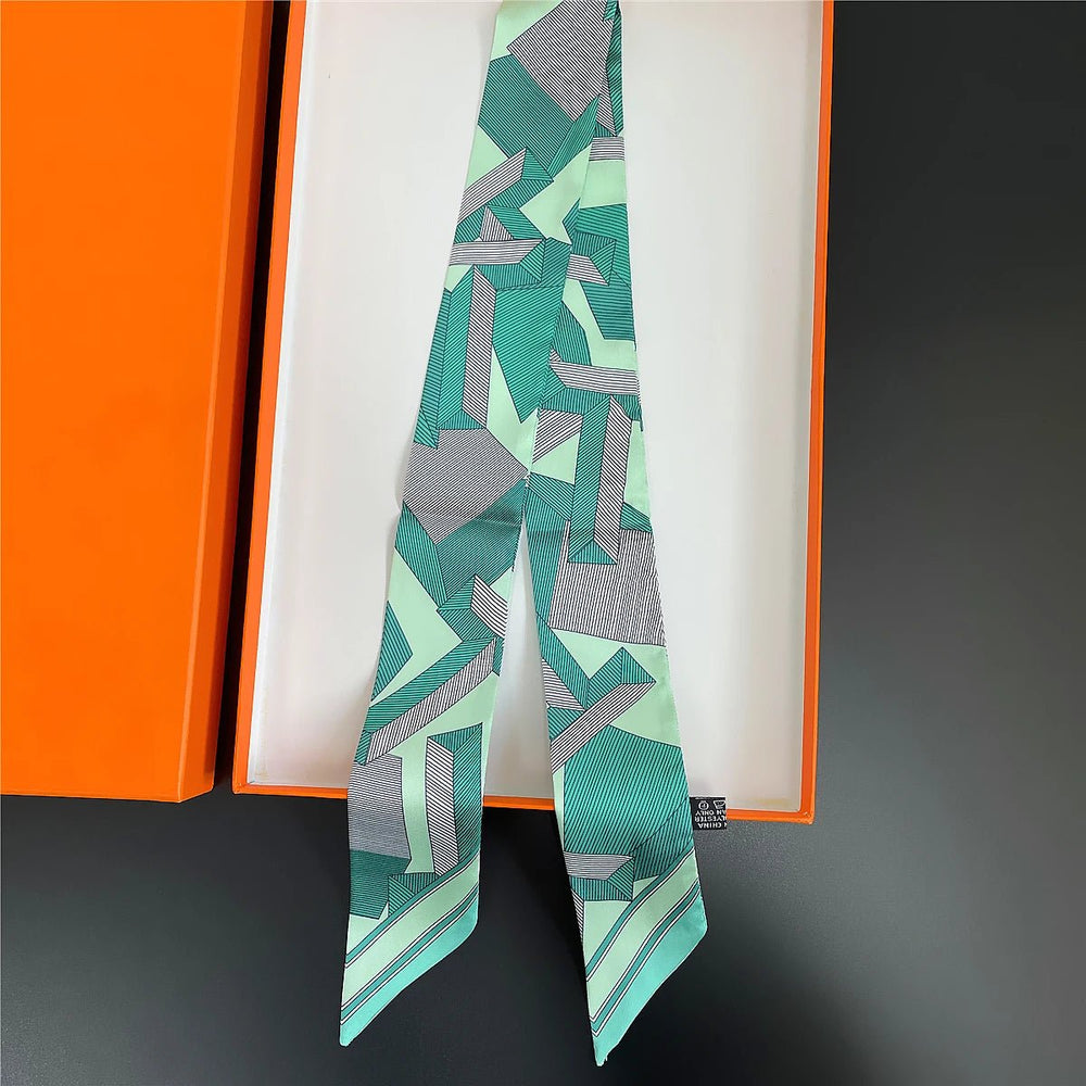 
                  
                    Checkered Twill Silk Scarf - Gentevra
                  
                