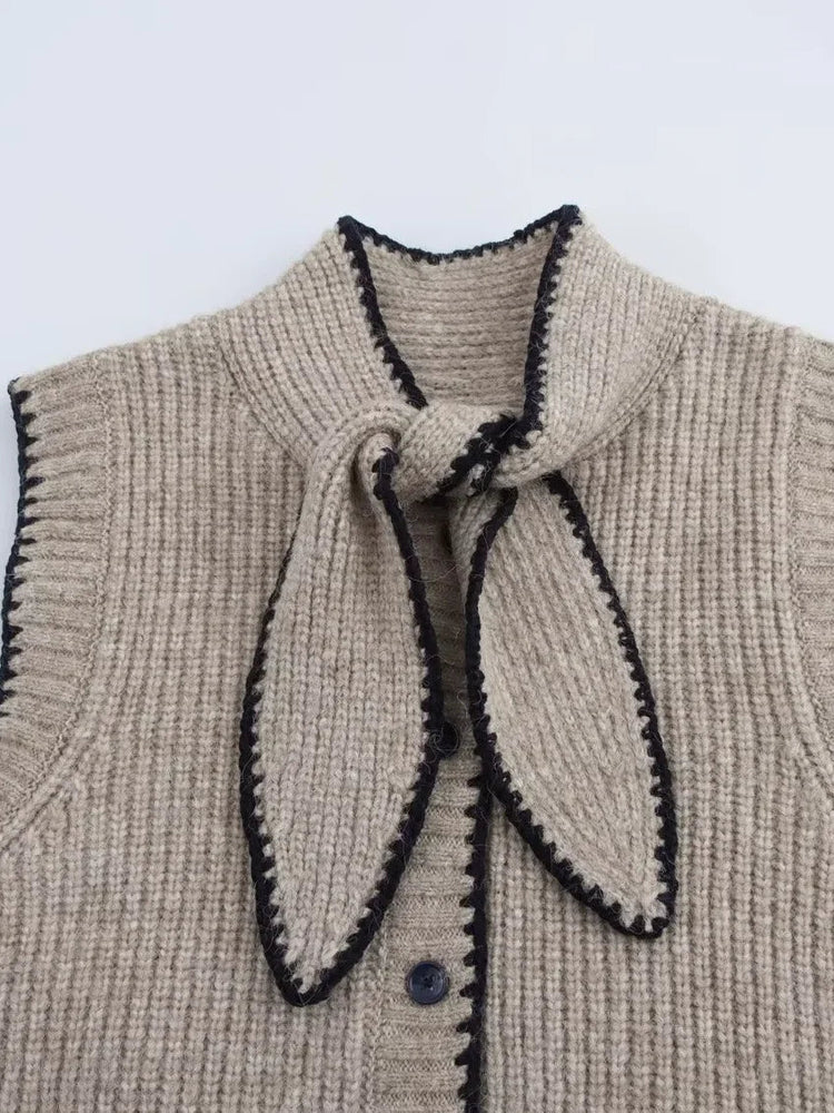 
                  
                    Knit Vest with Bow Tie - Gentevra
                  
                